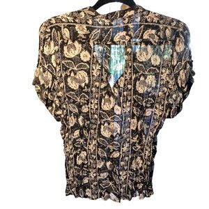 🛍️3/$25 BUNDLE Violet & Claire Semi Sheer Crinkly button down short sleeve xl